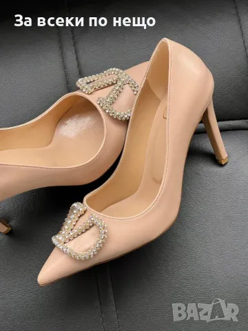 Valentino Дамски Бежови Кожени Обувки На Ток Валентино Код E329, снимка 3 - Дамски обувки на ток - 50416891