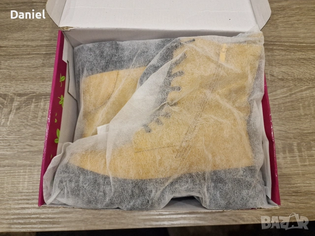 (37) Нови Детски боти за момиче, снимка 6 - Дамски боти - 53228453