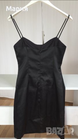 С / S Чисто нова е етикет Дамска Официална Елегантна Рокля Черна Сатенена Класически модел, снимка 8 - Рокли - 42767845