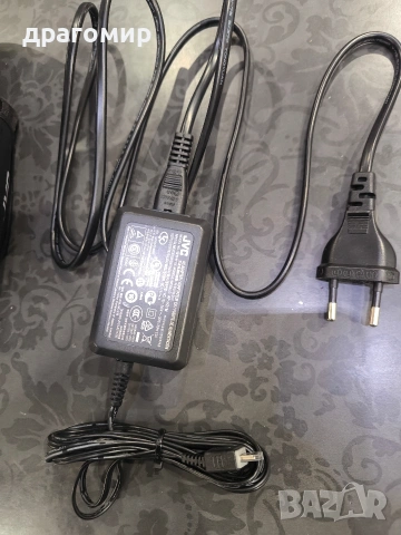 JVC GY-HM100E PRO HD 3CCD, снимка 8 - Камери - 54195023