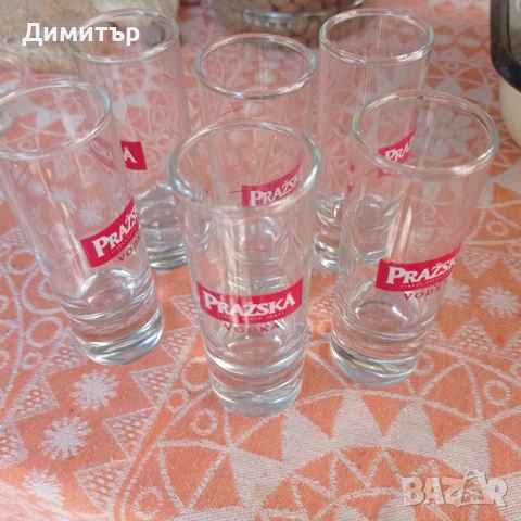 Комплект от 6 рекламни чашки на Чешка водка PRAZSKA , снимка 2 - Чаши - 52482962