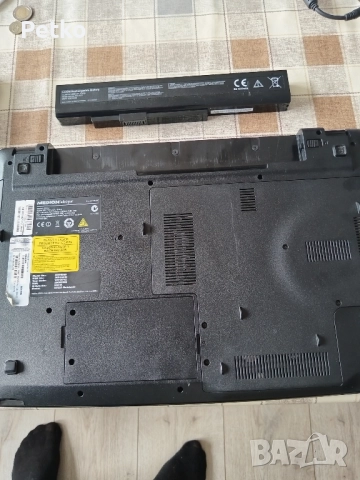 Лаптоп Medion, снимка 4 - Лаптопи за дома - 52187387