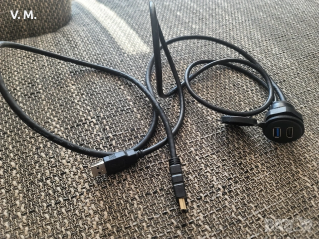 Удължител за кола с USB и HDMI за вграждане от Германия, снимка 2 - Аксесоари и консумативи - 54208950
