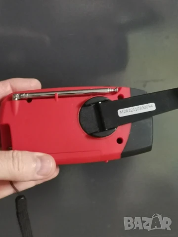 FM/AM Радио с динамо и слънчев панел, снимка 4 - Радиокасетофони, транзистори - 51023207