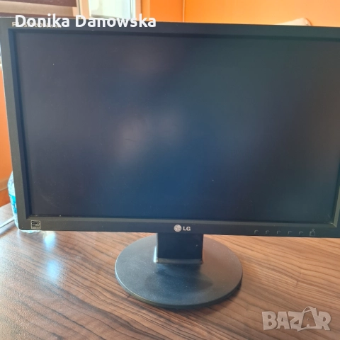 Продавам монитор, снимка 2 - Монитори - 52911334