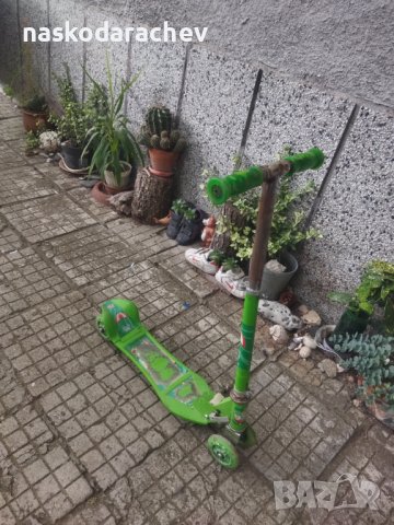 Тротинетка с 4 колела светещи, сгъваема , снимка 3 - Други спортове - 42688307