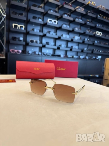 очила с черен обикновен калъф и ув защита prada cartier , снимка 9 - Слънчеви и диоптрични очила - 52023106