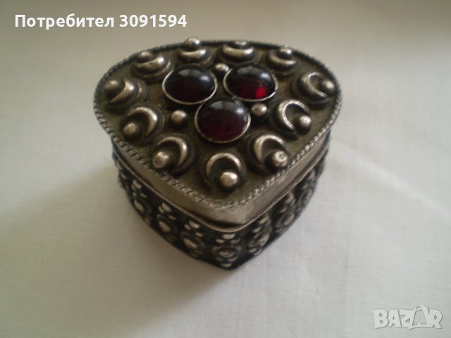 кутийка за бижута  винтидж стил, снимка 2 - Антикварни и старинни предмети - 37041365