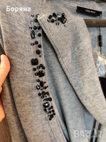 Vero Moda нова с етикет жилетка от фина вълна с черни камъни, снимка 6 - Жилетки - 54079759
