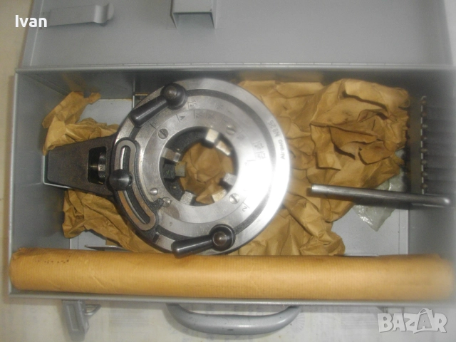 1/2"-2" ALROWA ROLLER нова ФРГ винтонарезка резби на тръби до 2 цола винторез пафта плашка комплект, снимка 3 - Други инструменти - 52762273