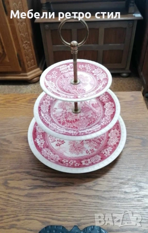 Елегантна триетажна поставка за сервиране от " Villeroy & Boch" с непредходния мотив на Бургенланд , снимка 4 - Чинии - 53924933