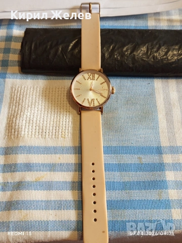 Фешън модел дамски часовник HOOPS с силиконова каишка много красив 52463, снимка 7 - Дамски - 54118141