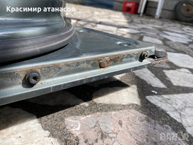 Врата Предна дясна за vw голф 5.1К4831604, снимка 11 - Части - 40418613