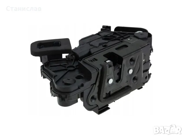 Audi Q3 F3 Брава за предна лява врата 