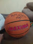 Баскетболна топка със Автографи , снимка 1 - Баскетбол - 44810640