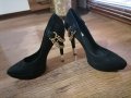 Guess оригинал! Уникални обувки на ток, истинско бижу!!!, снимка 1 - Дамски обувки на ток - 34475971
