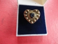 Невероятен викториански златен пръстен с гранат сърце, снимка 2