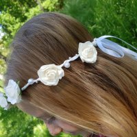 Венец за коса в бяло с Цветя и перлички за Сватба или Кръщене Аксесоар за коса Бяло Венче с цветя , снимка 7 - Аксесоари за коса - 36735613