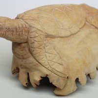 Дървена гъба водна костенурка ръчна изработка уникален подарък, снимка 2 - Статуетки - 36804590