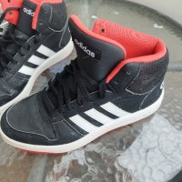 Оригинални кецове Adidas , снимка 3 - Детски маратонки - 42120654