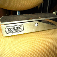 Ernie Ball volume pedal, снимка 1 - Китари - 44932031
