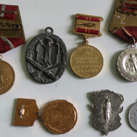 Стари медали, снимка 5 - Антикварни и старинни предмети - 44681547