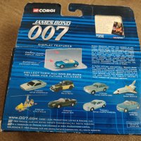 Метална количка 007 James Bond BMW Z3 на Corgi в мащаб 1:43, снимка 3 - Колекции - 39505462
