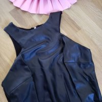 Изчистена черна Кожена рокля Dolce and Gabanna D&G, снимка 2 - Рокли - 30483432