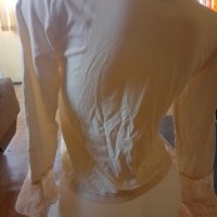 Бяла блуза с красиви ръкави и къдрици отпред , снимка 2 - Блузи с дълъг ръкав и пуловери - 44327769