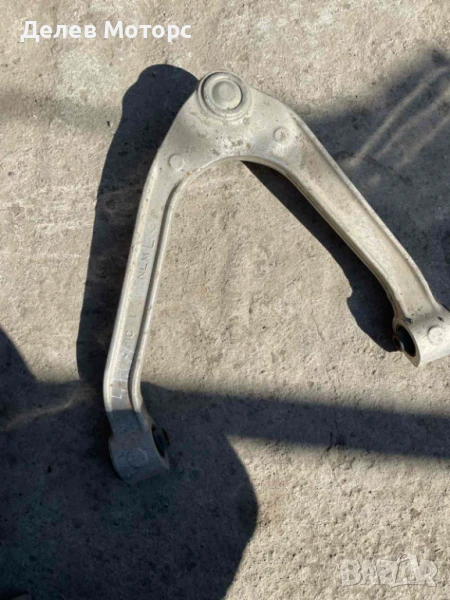 Носач десен за Infiniti FX 37 S, 320 ph., 2009, engine VQ37VHR, 157 000 km., Инфинити ФХ 37 С, снимка 1