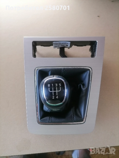 Продавам оригинална кожена топка с маншон за скоростен лост за Шкода Октавия 2016_2020г , снимка 1