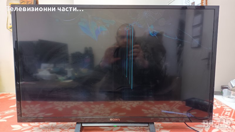 Sony KDL-32R410B със счупен екран - 1-889-355-13 (173463313) / IS4S320DNG01, снимка 1