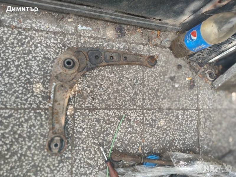 Носач Десен За Рено Еспейс 3 2000г / Renault Espace 3 2000y, снимка 1