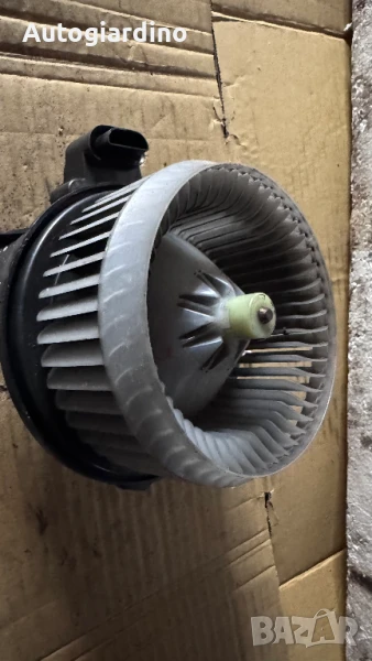 Вентилатор за парно зa Toyota Auris -  272700-8103, снимка 1