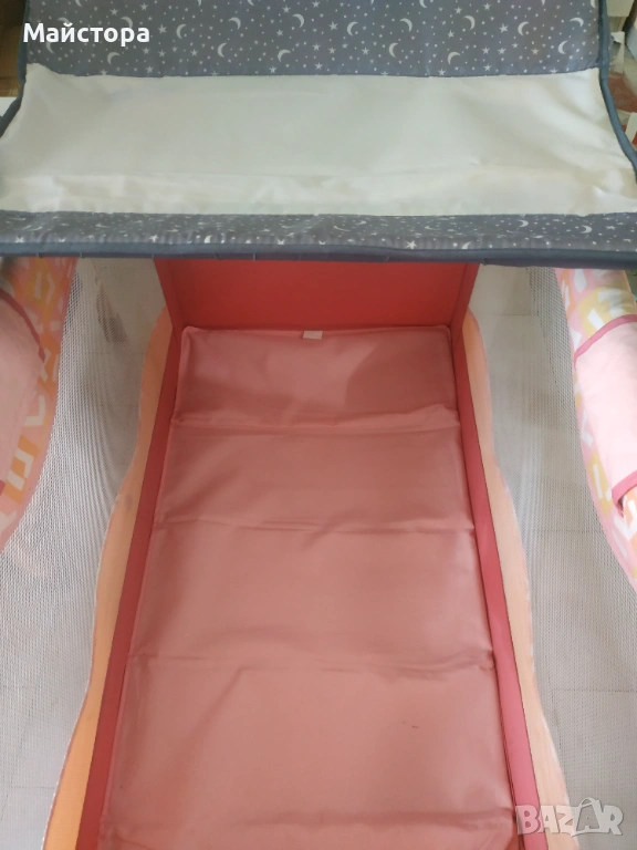 Продавам кошара със матрак и стойка за бебе , снимка 1