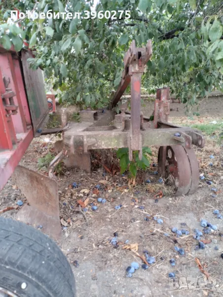 Плуг навесен три тела, снимка 1