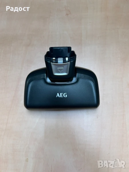 Резервна четка за прахосмукачка AEG / Electrolux. Тип: NVPN 18 ; Модел: PET-E
, снимка 1