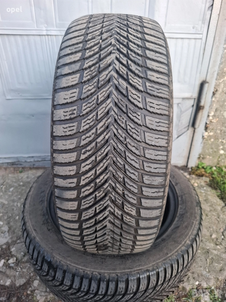 продавам 2 бр. всесезонни гуми нокиан 205.55.16, снимка 1