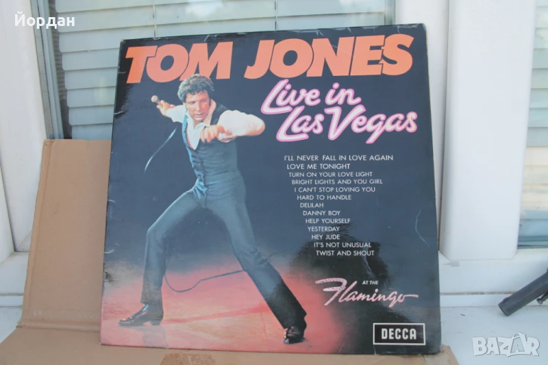 Грамофонна плоча ''Том Джоунс/Tom Jones'' винил, снимка 1