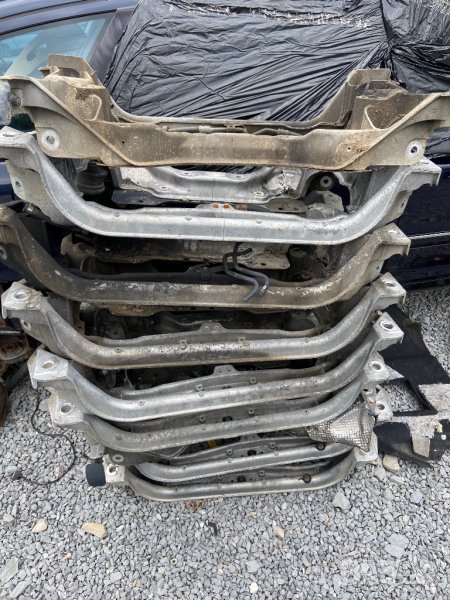 Преден мост ц класа w203 c class 2000-2007 , снимка 1