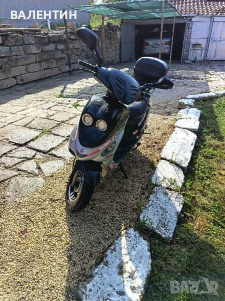 китайски скутер 50к 4т, снимка 1