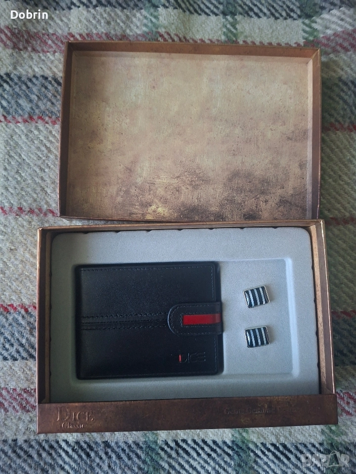 Мъжки портфейл DICE естествена кожа с ръкавели, снимка 1