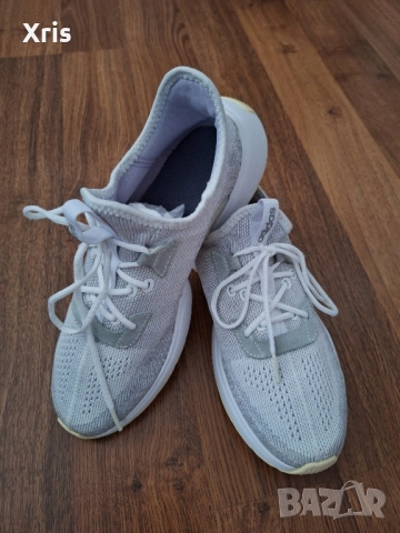 Маратонки adidas