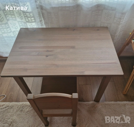 Дървена детска маса и стол масив