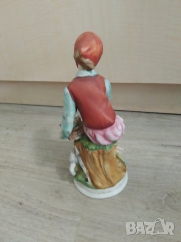 порцеланова статуетка, снимка 3 - Други ценни предмети - 40530342
