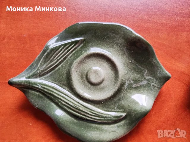 Оригинален сервиз за кафе от 14 части + голям дървен поднос с орнаменти , снимка 3 - Сервизи - 44572537