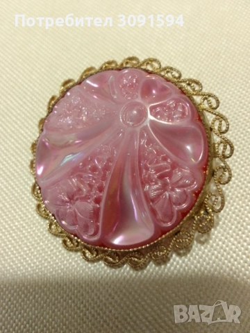 Стара брошка филигран позлата и розово стъкло размер диаметърът 3см, снимка 3 - Антикварни и старинни предмети - 51689777