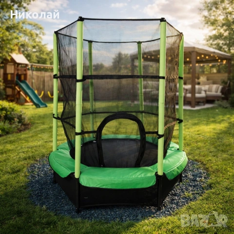 Мини батут с мрежа за безопасност – Компактен и забавен избор за деца