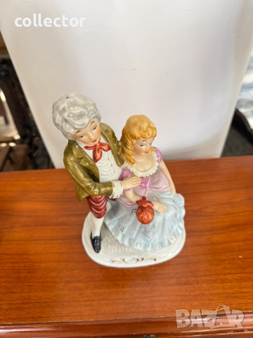 Рисувана порцеланова фигура / статуетка. №7755, снимка 6 - Антикварни и старинни предмети - 52821786