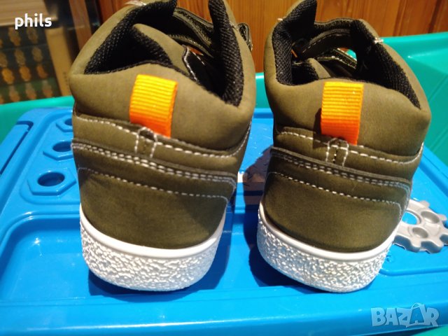 Нови кецове 28 номер, снимка 4 - Детски маратонки - 42572626